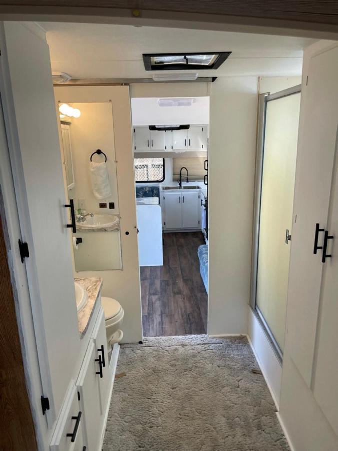 Rv2 Stunning Rv Private Netflix Freeparking Hotel Moreno Valley Exterior photo